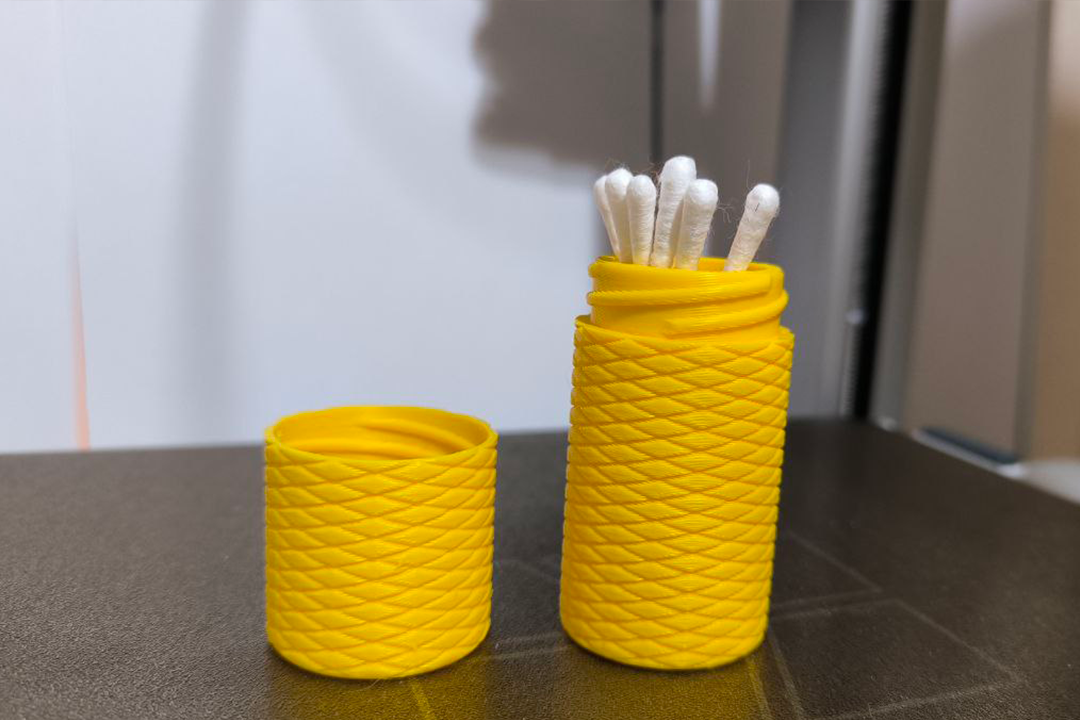 Bote de Viaje para Bastoncillos - Imagen 2